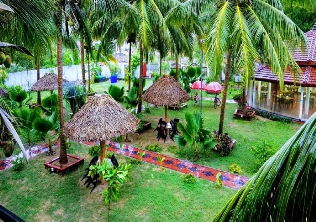 Crescent Sea Resort