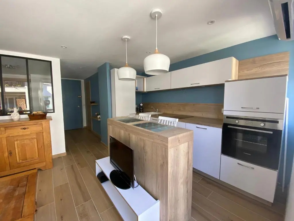Studio 30 M2 Hyper centre, Neuf, Parking Gratuit, 3 Étoiles