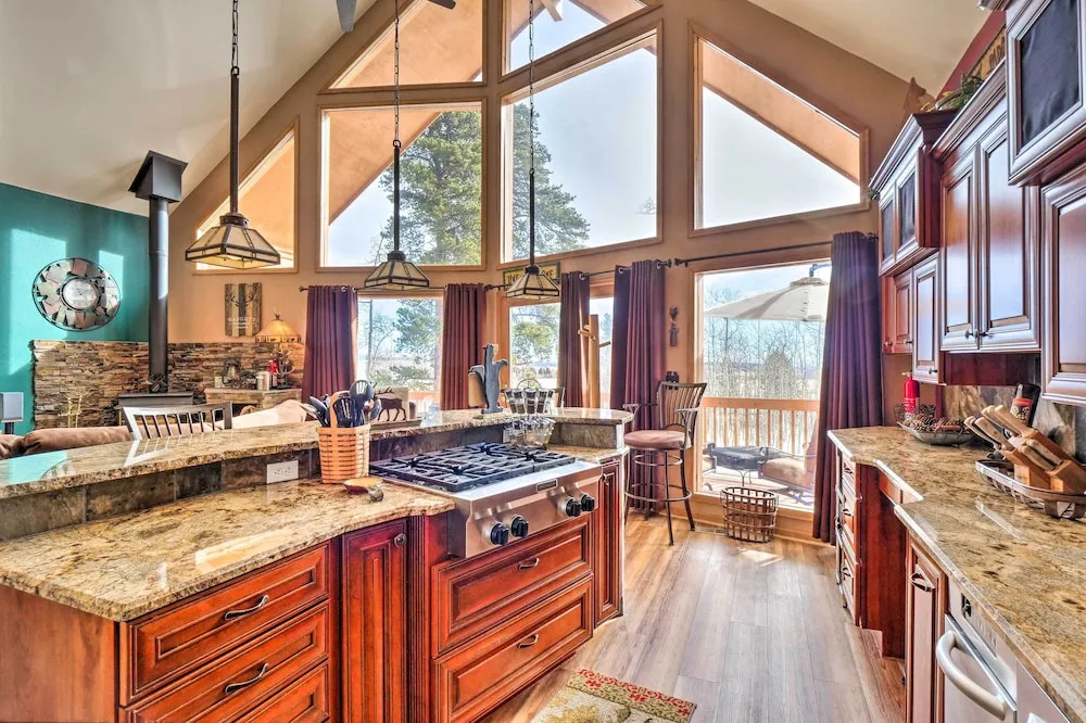 22str-00047 Fairplay Cabin w/ Deck on 3 Acres!
