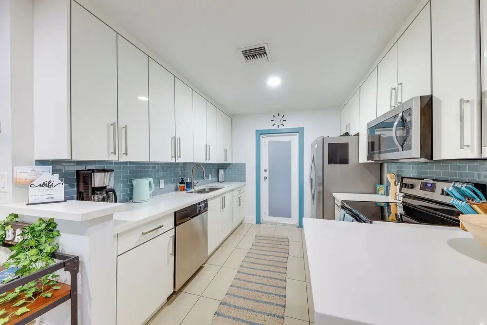3 Mi to Beach: Pet friendly Fort Lauderdale Home