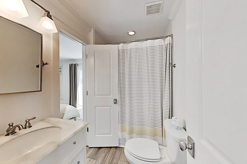 New Listing! The Beach House - Gulf-front Haven 4 Bedroom Home