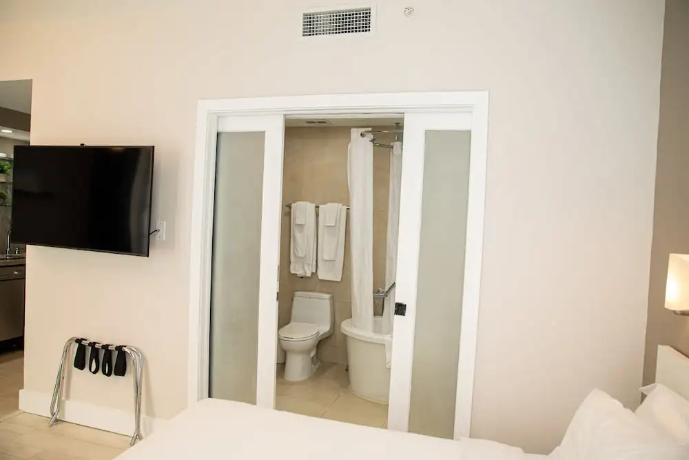 Allure Suites