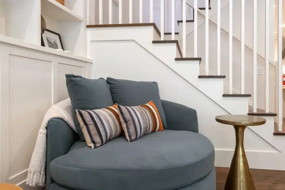 425 Depot Ave 5 Bedroom Home by RedAwning