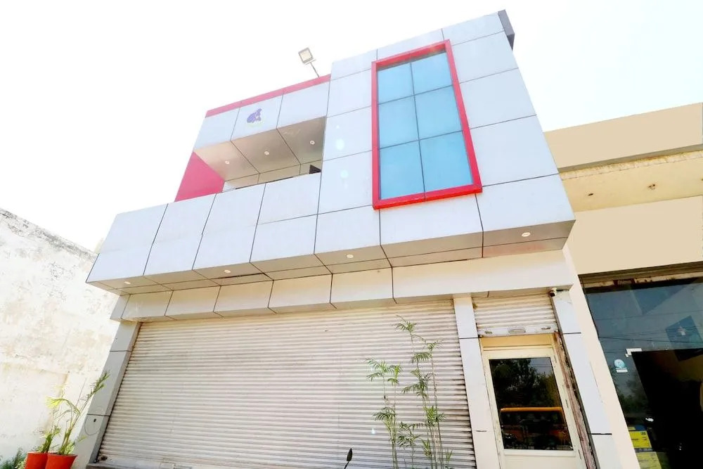 Oyo 41568 Hotel Orchid