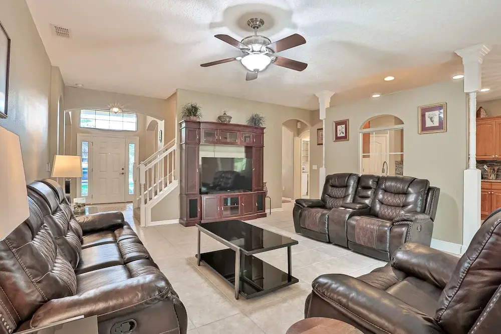 Wonderful Coastal Home With Wifi, Enclosed Backyard, Screened Patio