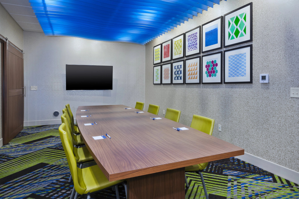 Holiday Inn Express & Suites - Painesville - Concord by IHG