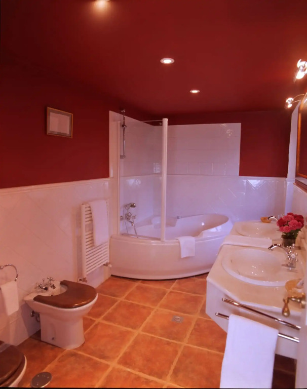 Churrut Hotel