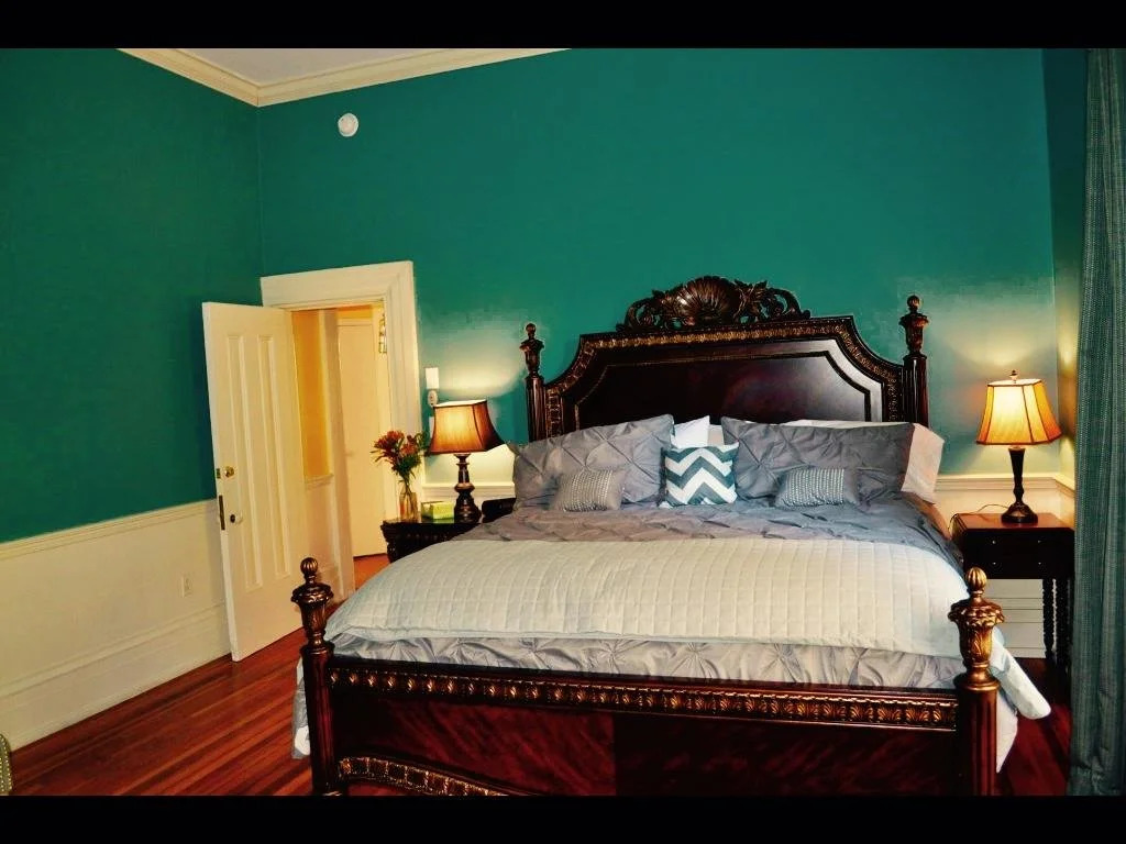 Early Inn at the Grove