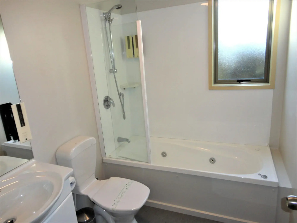 Bealey Avenue Motel