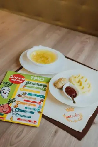 Trio Hotel Restaurant