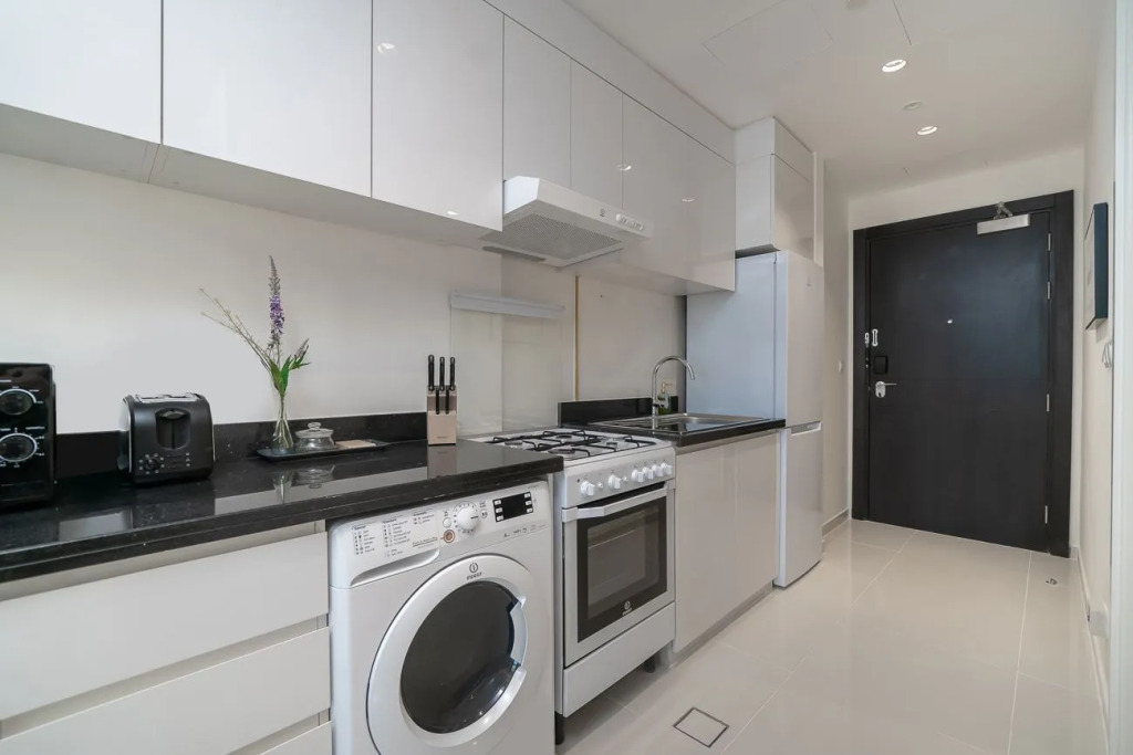 Luxury studio with balcony in Dubai