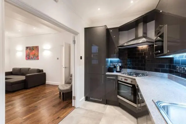 Fleet Street Apartment 2