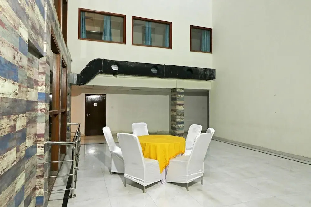 Kcg Hotels By OYO Rooms
