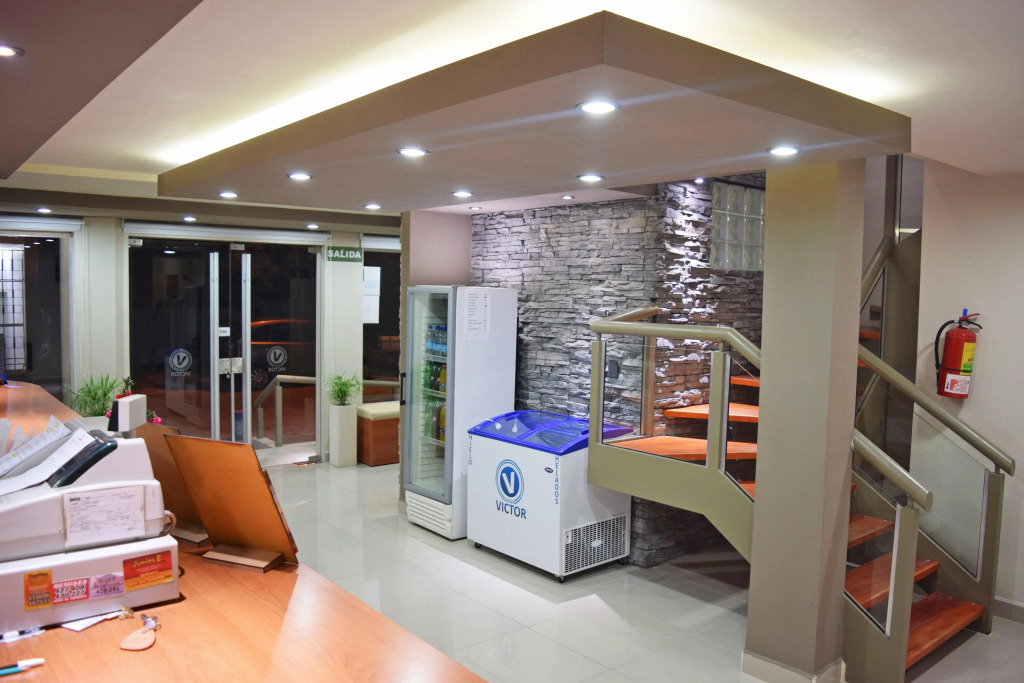 Victor Hotel
