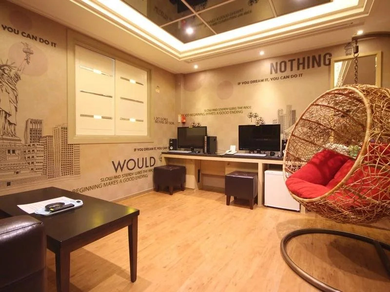 Gumi Anytel Motel