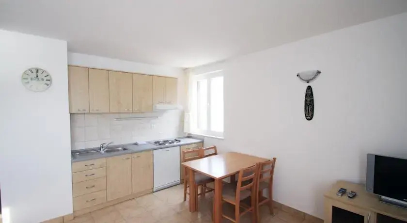 Apartments Jakov