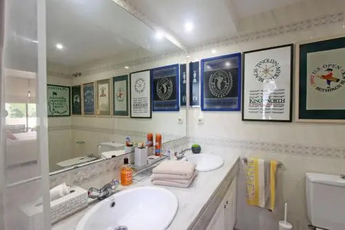 1104 First Line Beach Apartment Golden Beach Pool
