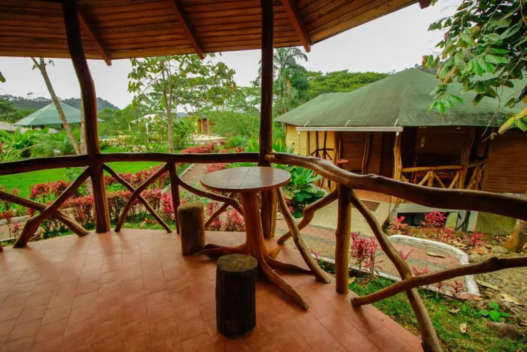 Hosteria Orkidea Lodge