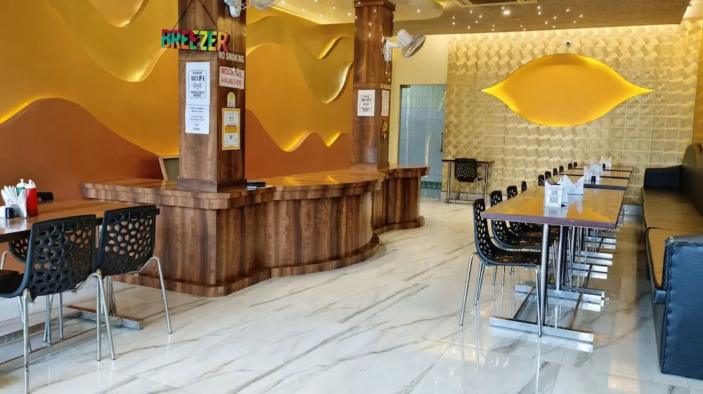 Hotel Samrat