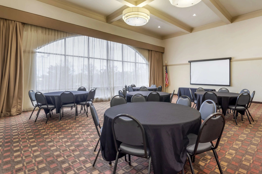 Best Western Plus Knoxville Cedar Bluff