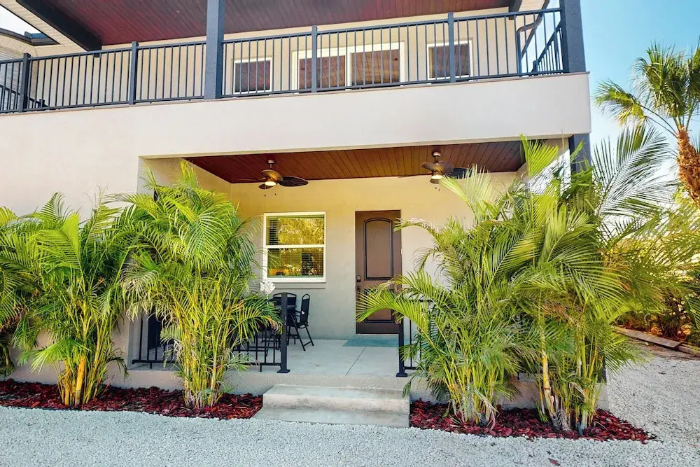 2BR Home w/ Horses, Close to Beach