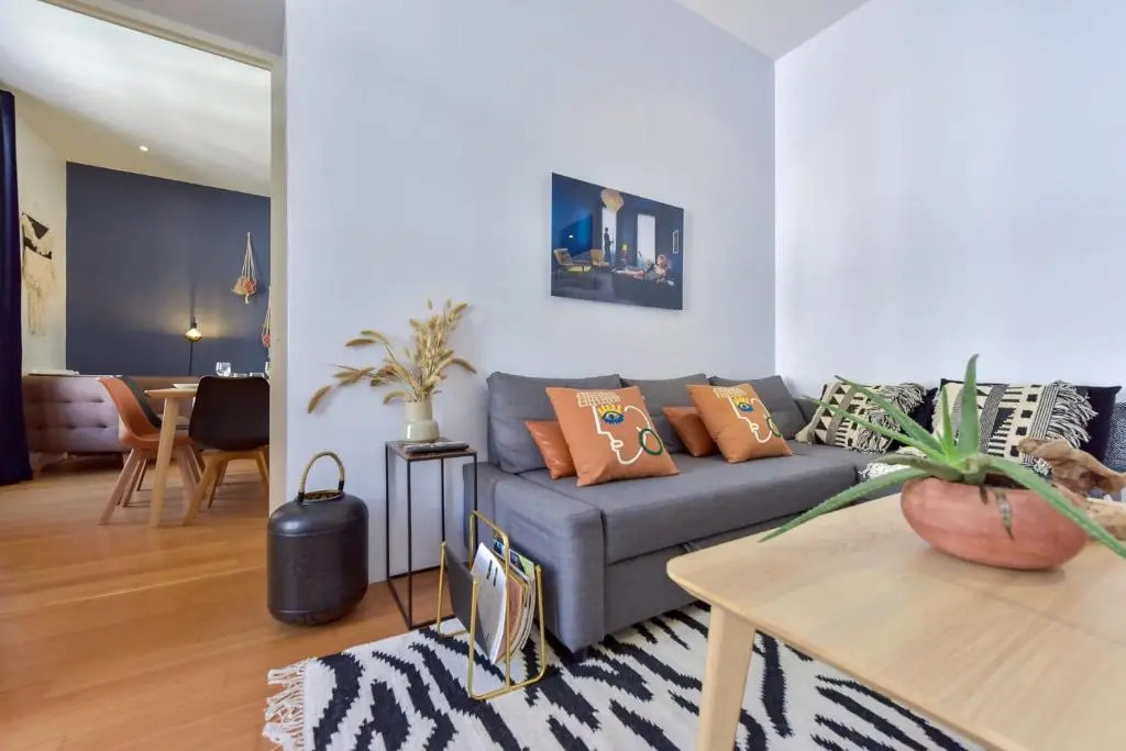 SERRENDY Fall in love Large 1-bedroom apartment 7min to Palais