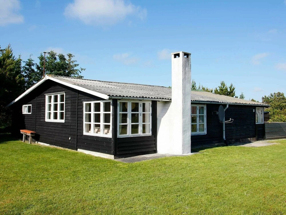 Tranquil Holiday Home With Naturalistic Views in Logstor