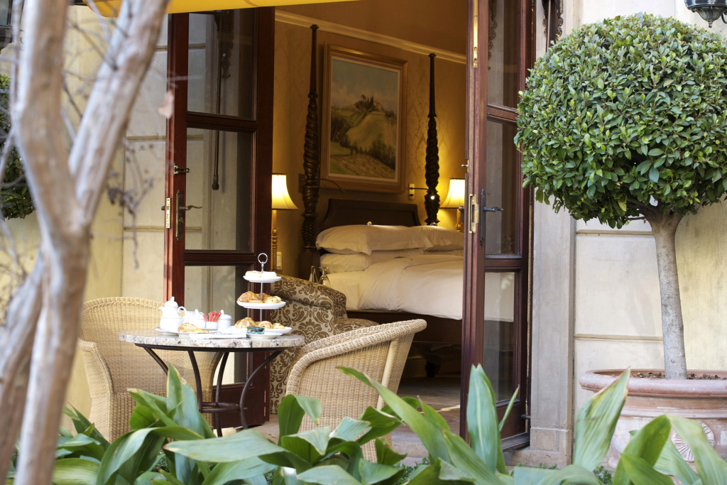 Palazzo Hotel