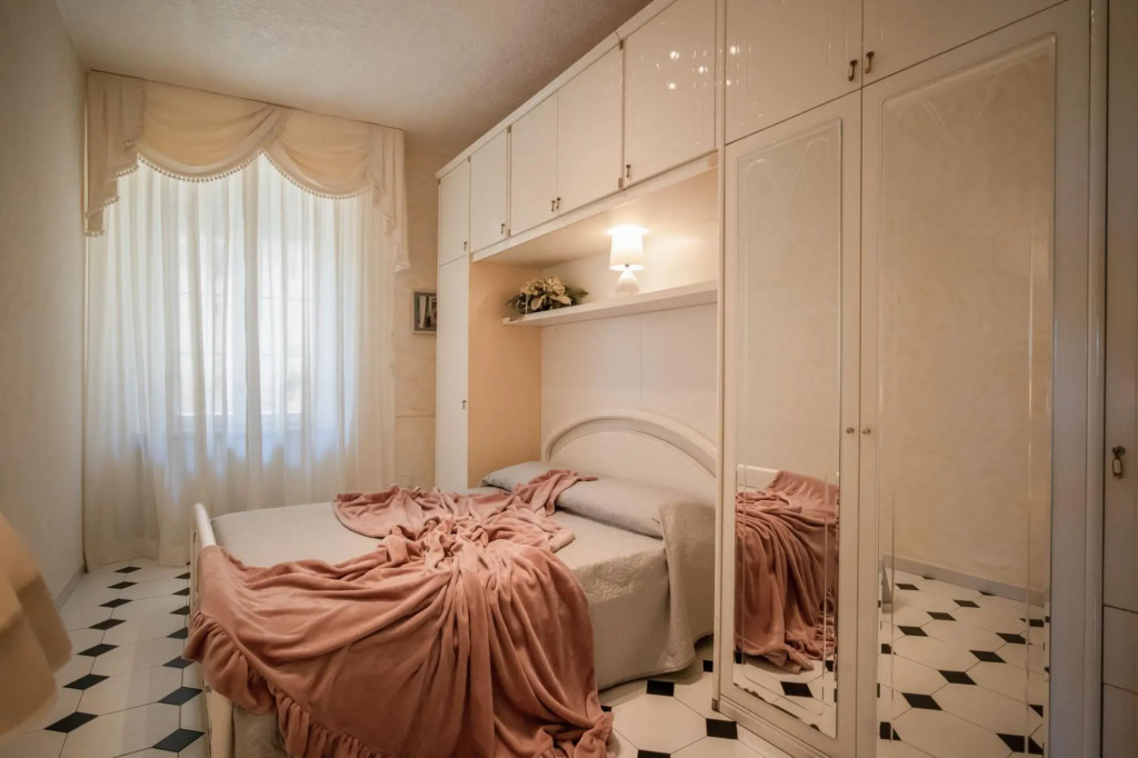 Three-room apartment with sunrise view from the sea-Mare In Vista