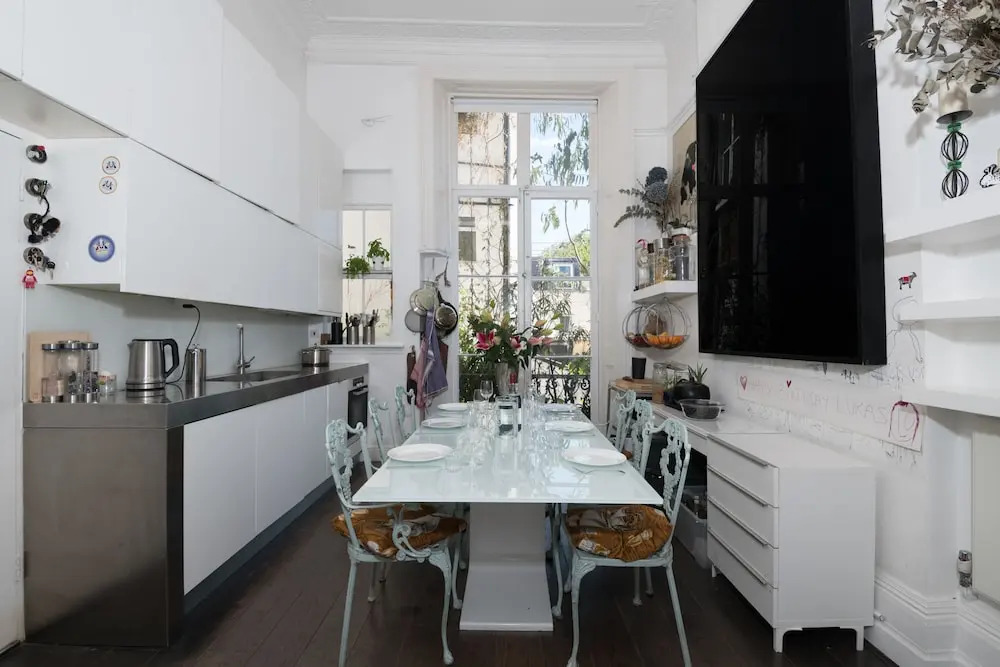 Stunning Paddington Home by Hyde Park