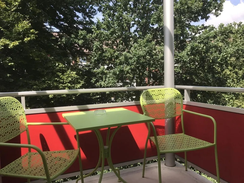 Travel Apartments