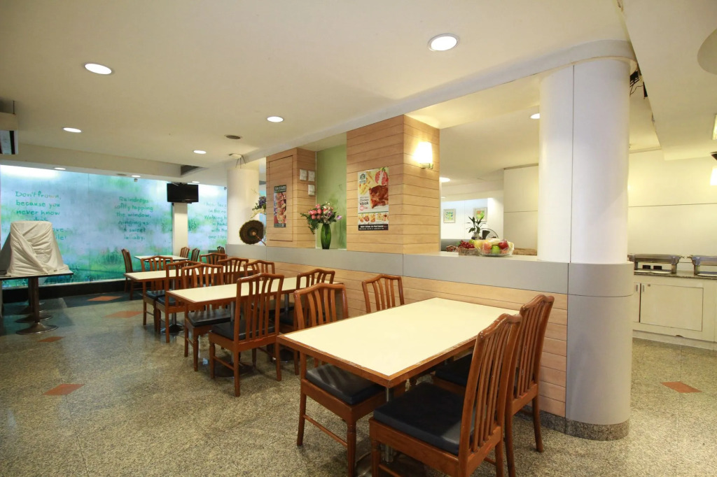 Ten Stars Hotel