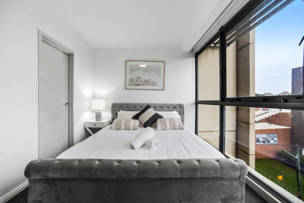 Stylish and Spacious Apt with Double Living Room