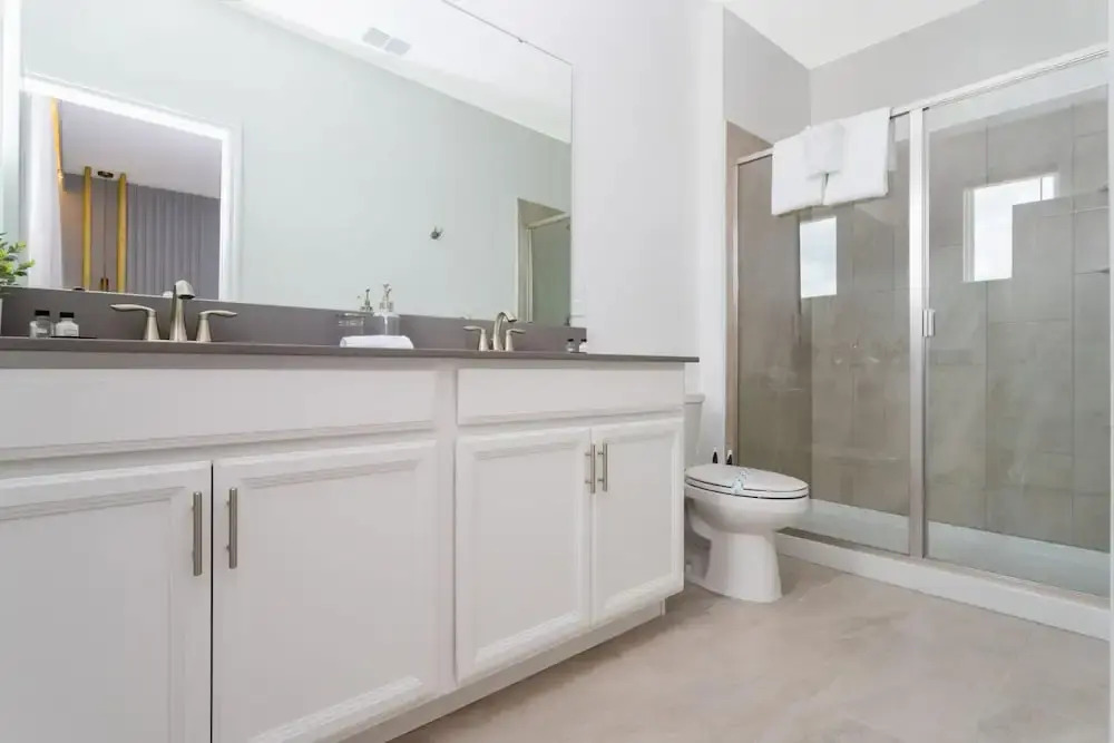 New Spacious charming home near Disney