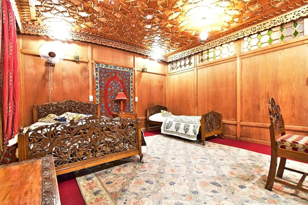 Inshallah Houseboats