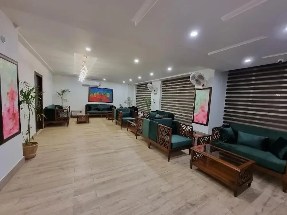 Grand Hotel Quetta