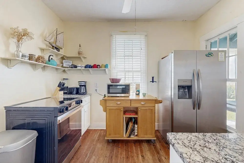 Fabulous Oceanfront Home With Ocean View, Wifi, Washer/dryer, & Central AC