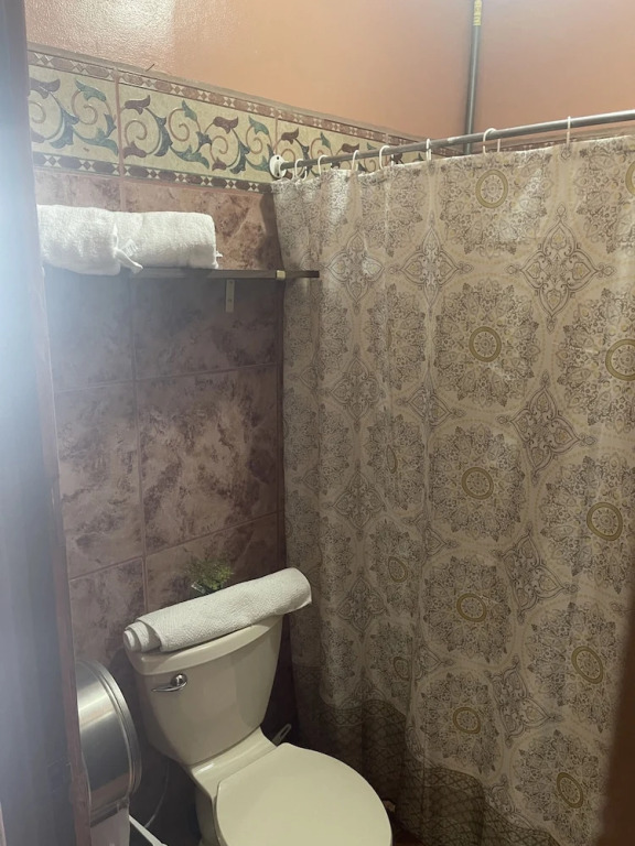 Luxurious Central Apt / 5 min from the Airport