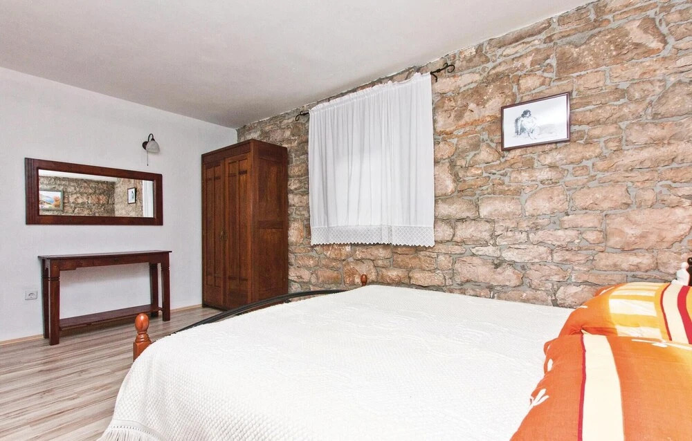 Stunning Home in Stifanici With Wifi and 3 Bedrooms