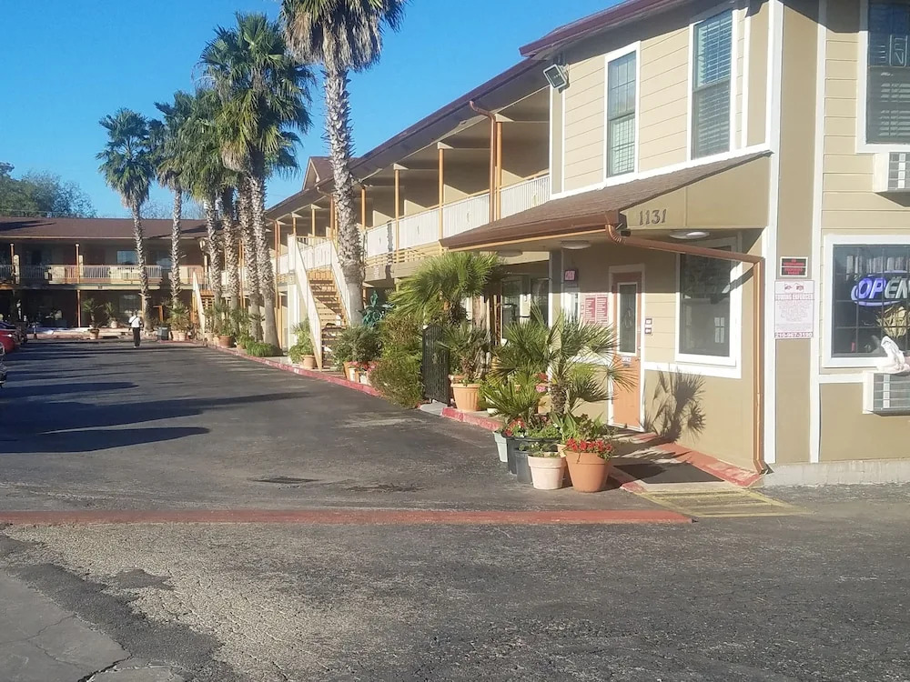 Regency Inn - Fort Sam Houston