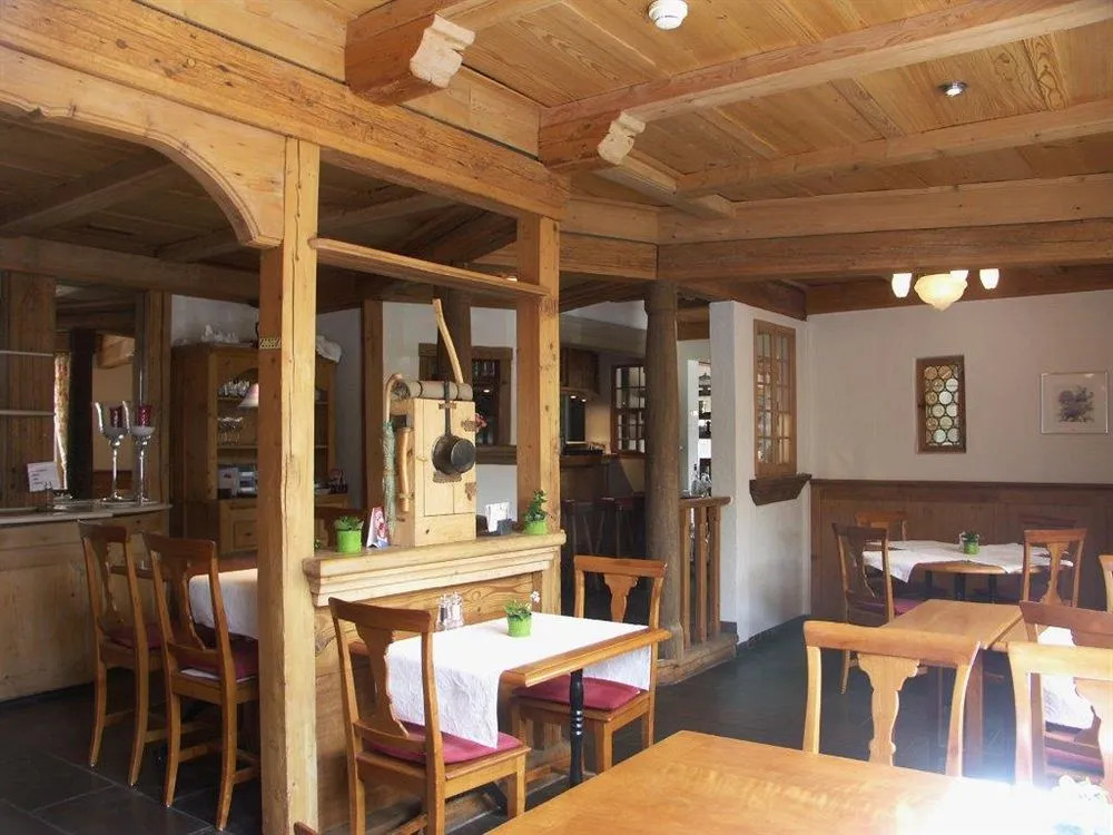 Italian Lifestyle Hotel & Osteria Chartreuse