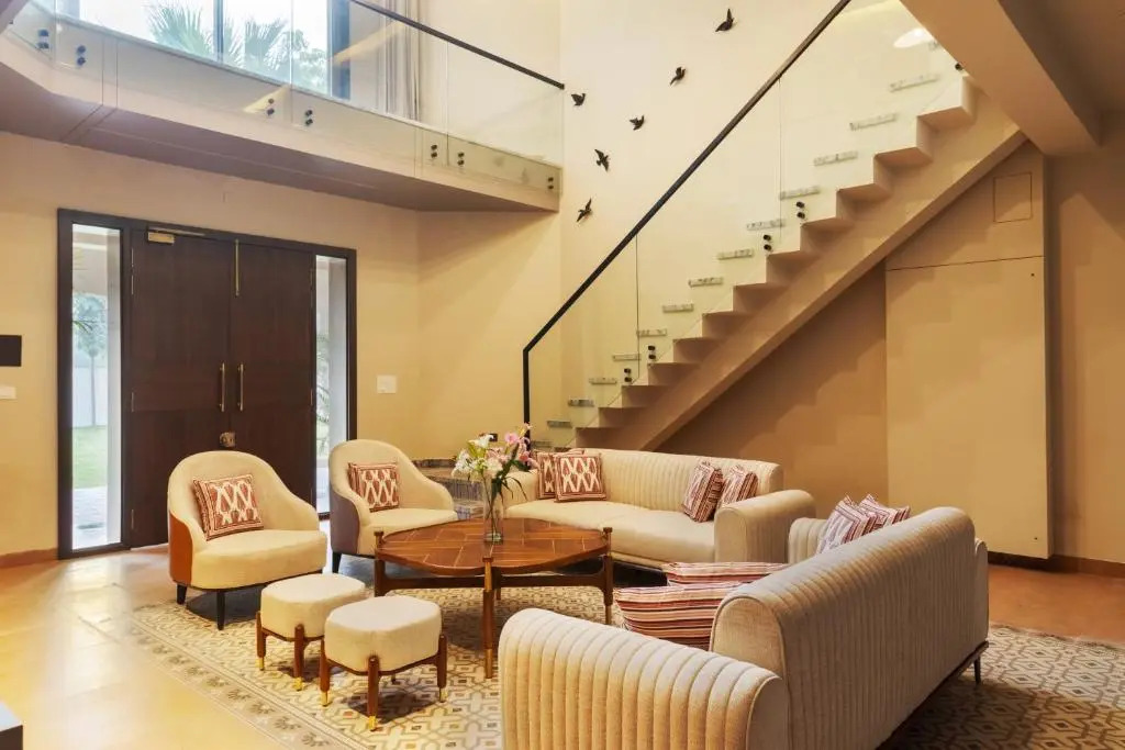 SaffronStays Pristine Manor - 8-BR Udaipur villa with private pool, garden, and event space near Fateh Sagar Lake