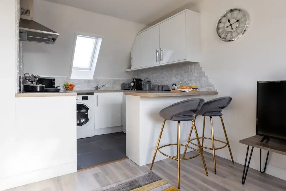 Castle Reach Apartment by Creative Stays