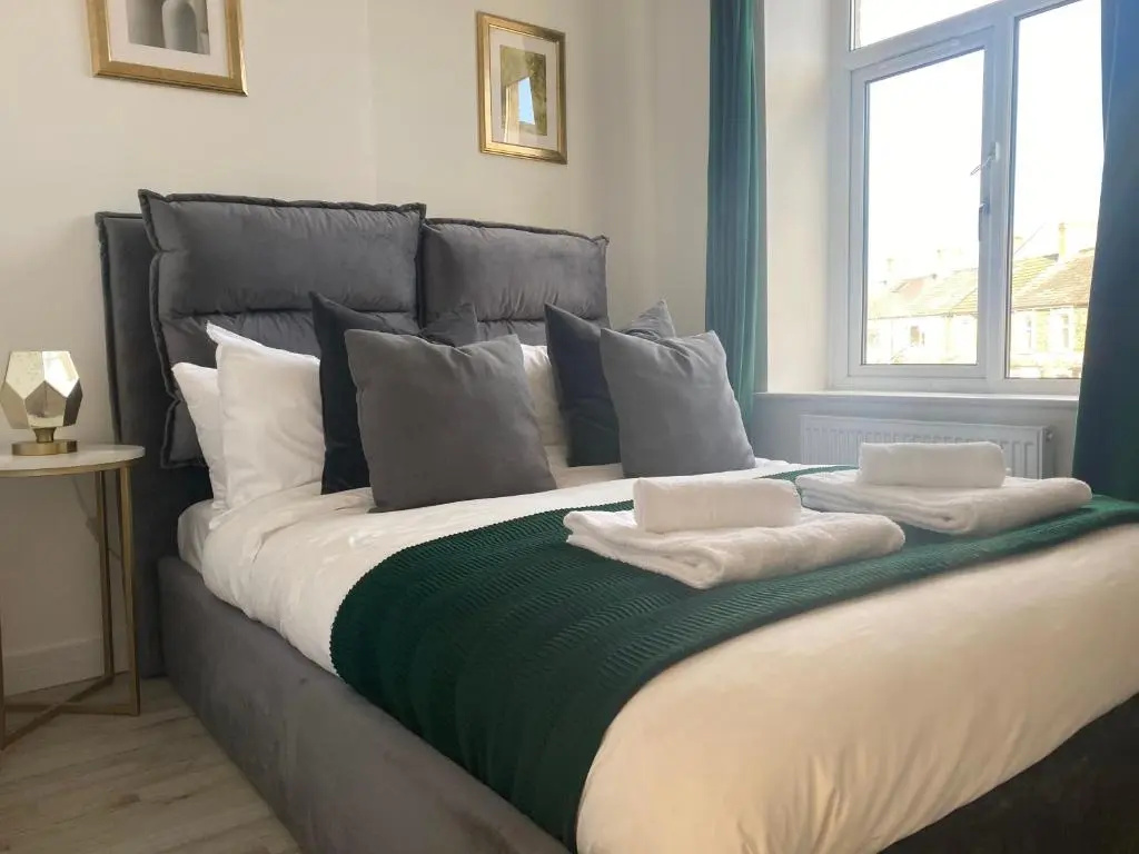 Wyndham Crescent - Stylish Flat in Popular Pontcanna