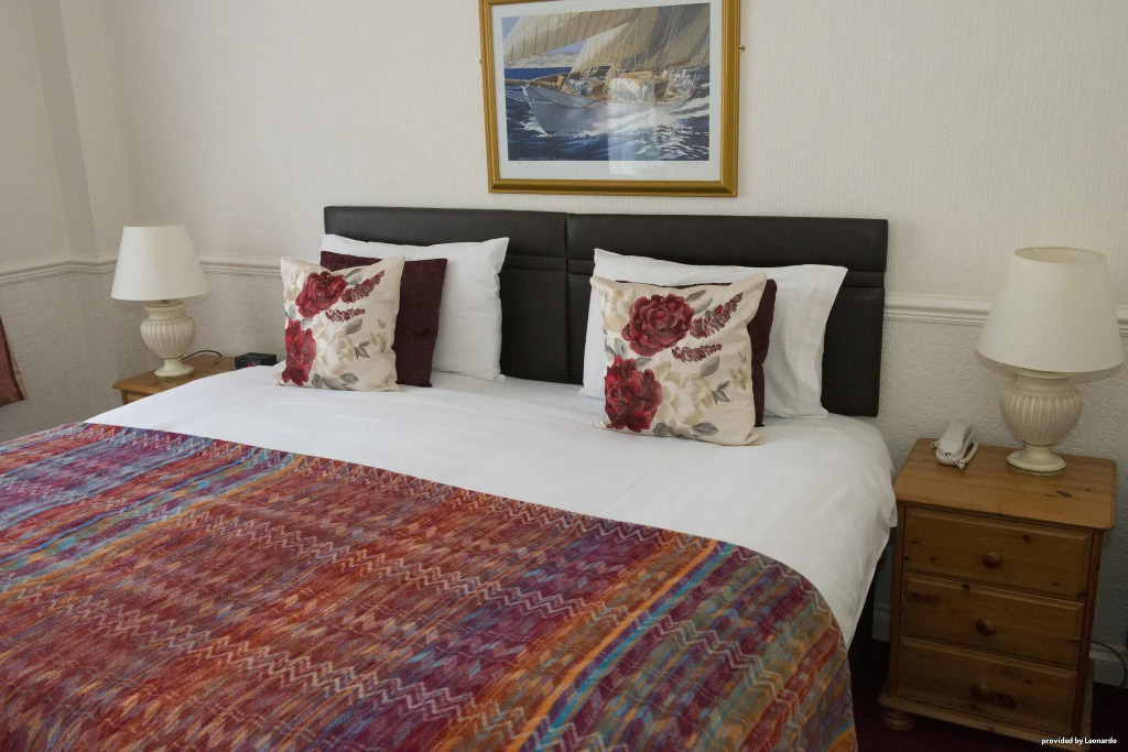 Cliff Head Hotel