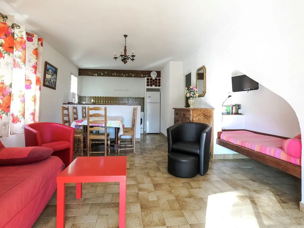 Holiday Home in Bormes Near Beaches & Pool