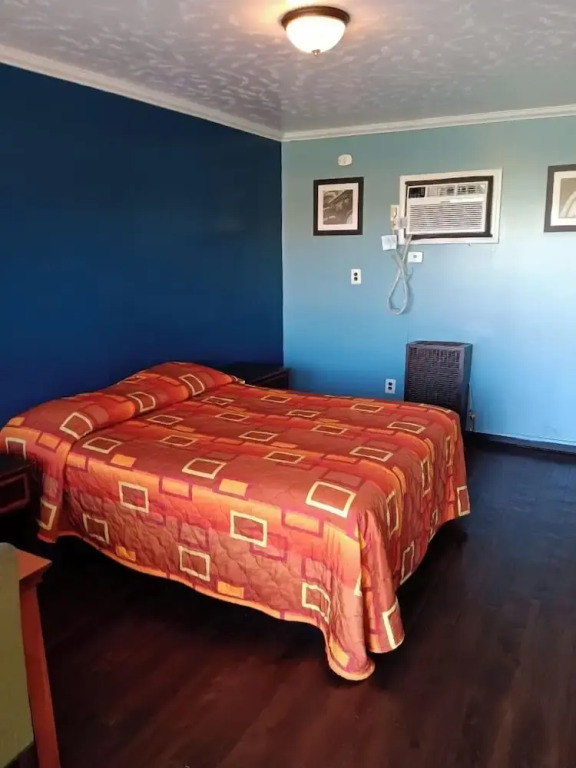 Fraser Motel