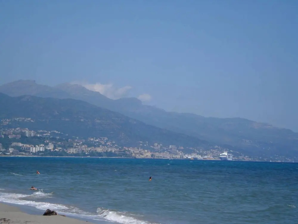 Studio in Furiani, With Pool Access, Enclosed Garden and Wifi - 4 km From the Beach