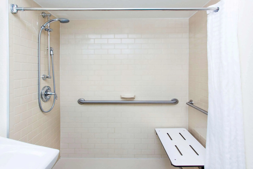 MainStay Suites - Wichita NE