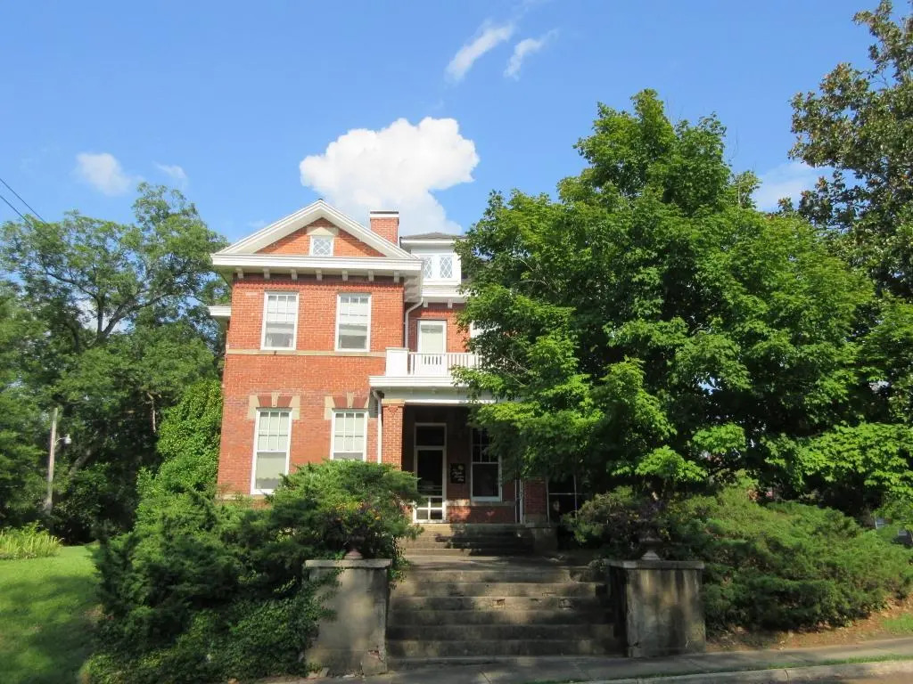 Maple Terrace Inn